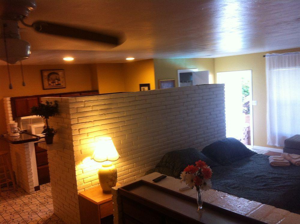 The Bridge At Cordova Boutique Hotel And Hostel Fort Lauderdale Exteriör bild